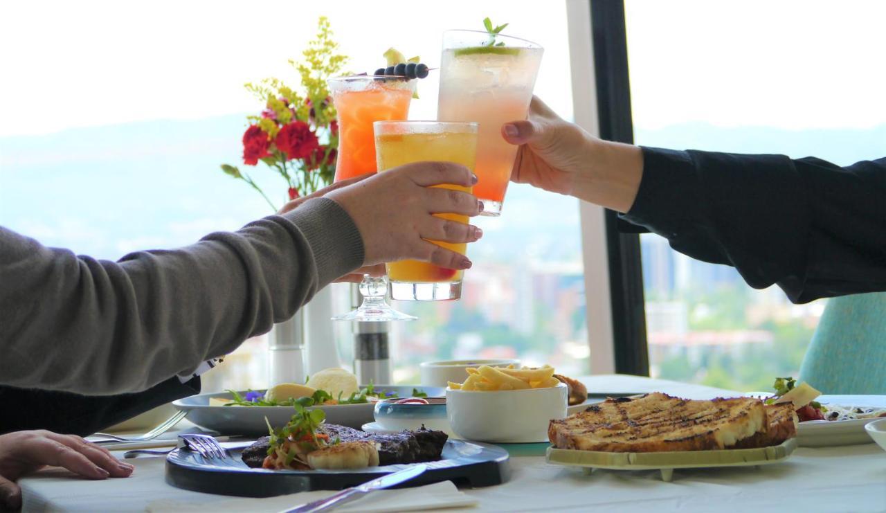 Hotel Vista Quince Guatemala City Екстериор снимка