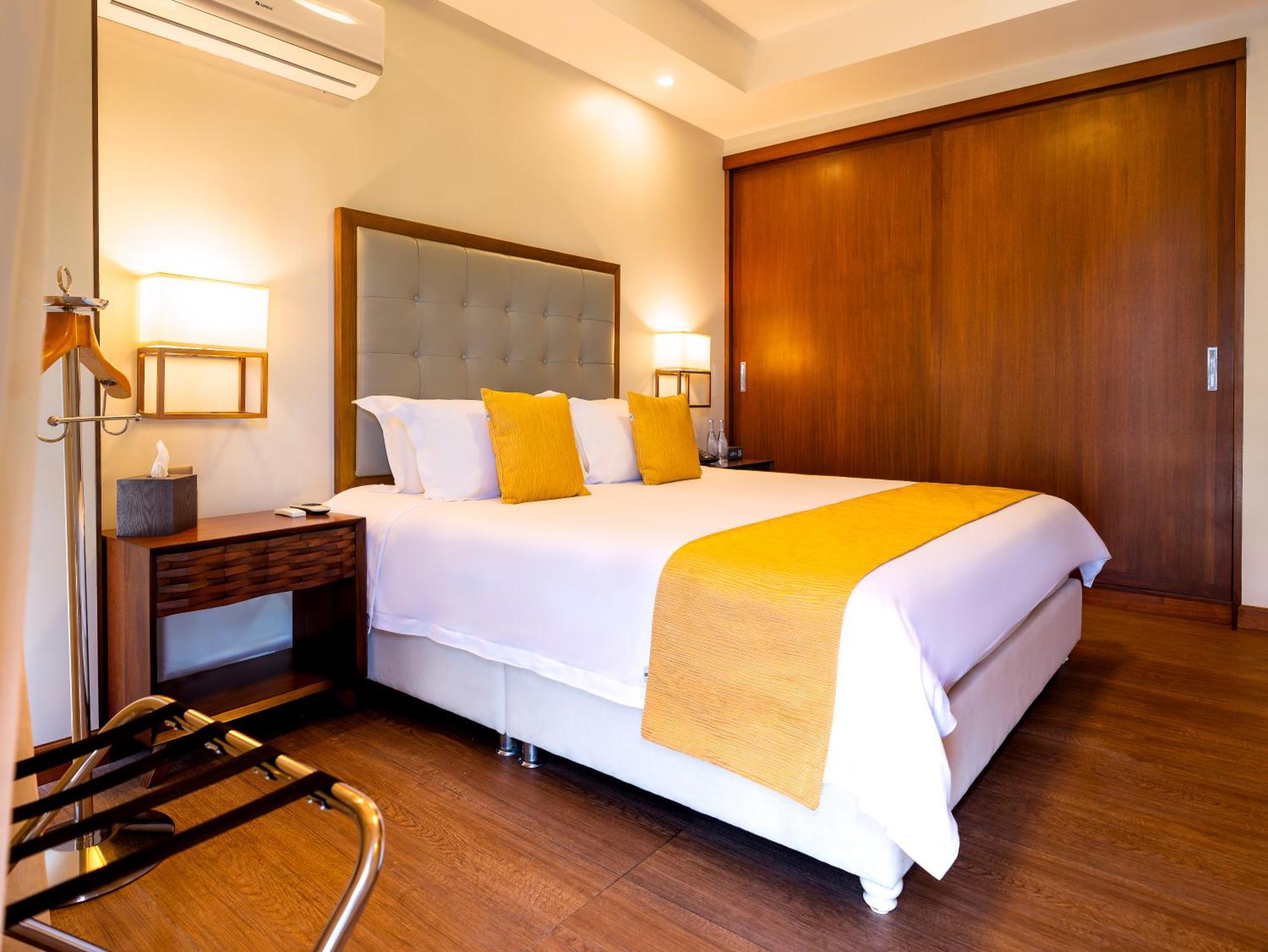 Hotel Vista Quince Guatemala City Екстериор снимка