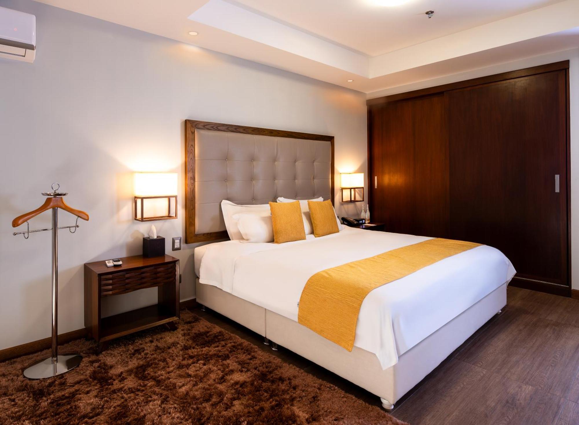 Hotel Vista Quince Guatemala City Екстериор снимка
