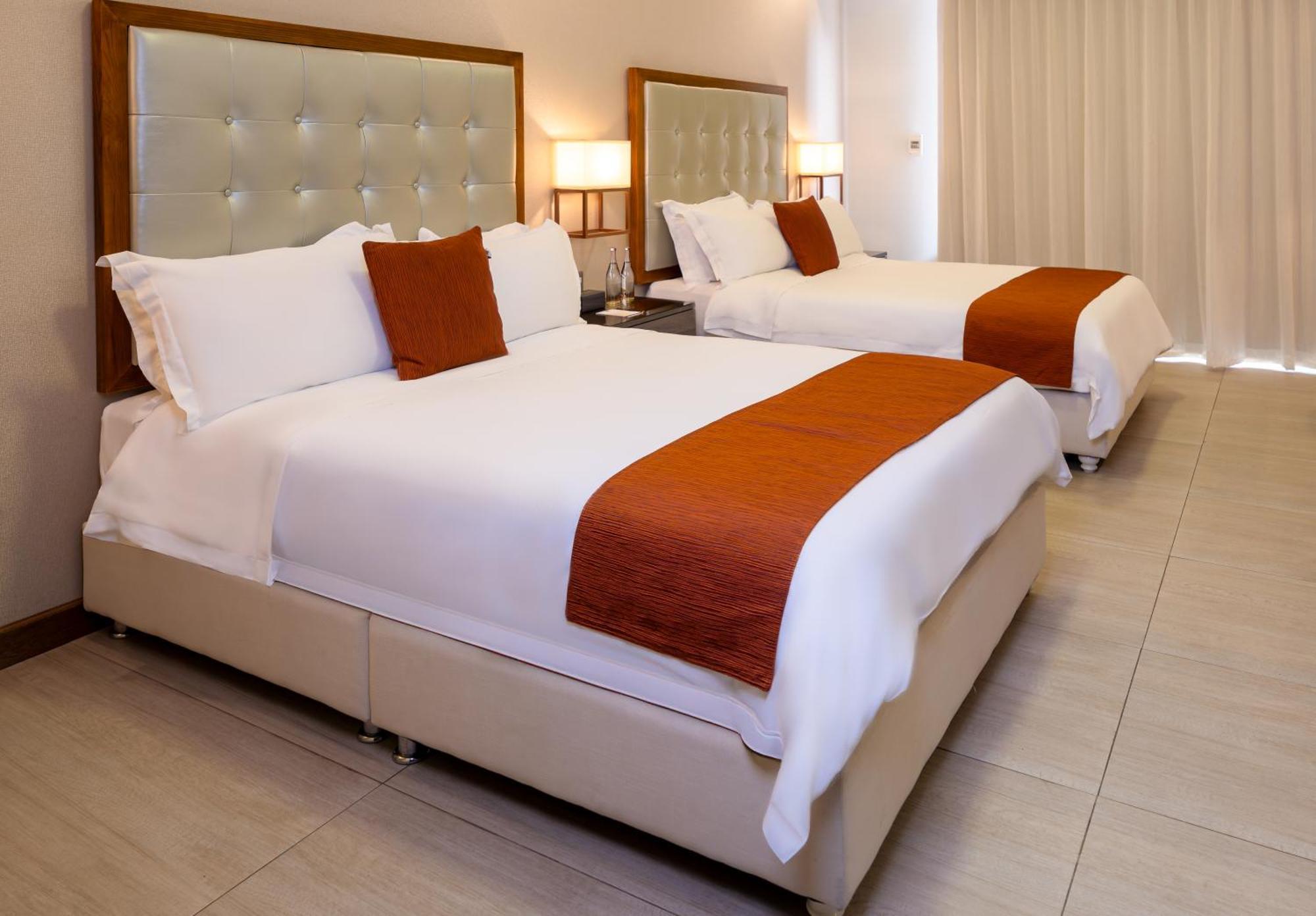 Hotel Vista Quince Guatemala City Екстериор снимка